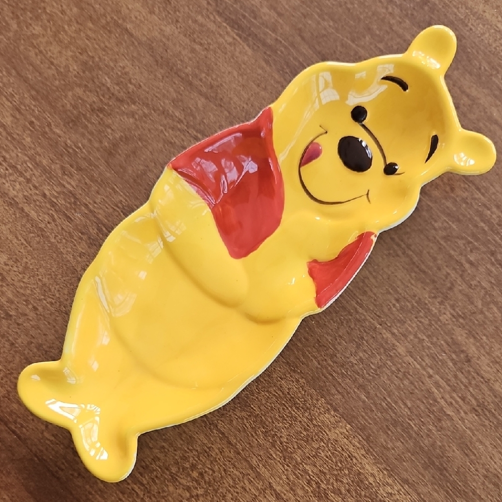 Disney Winnie the Pooh Yellow and Red Ceramic Spoon Rest